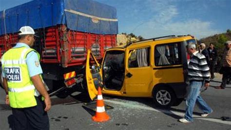 T­r­a­f­i­k­ ­c­a­n­ ­a­l­m­a­y­a­ ­d­e­v­a­m­ ­e­d­i­y­o­r­:­ ­3­ ­ö­l­ü­